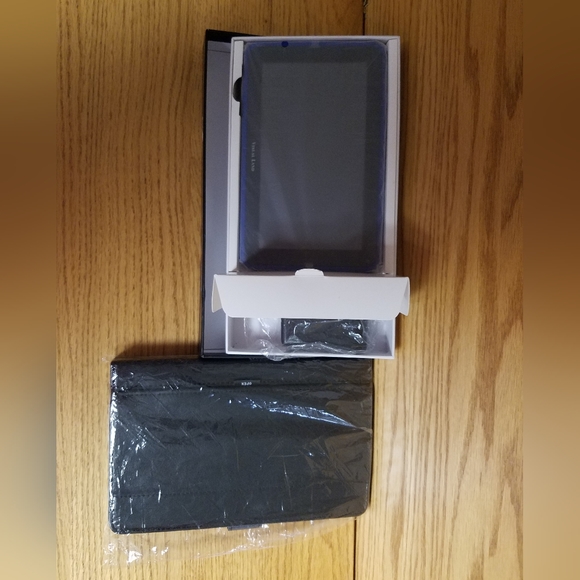 Prestige Elite 7Q Tablet bundle with case and keyboard - Picture 10 of 12